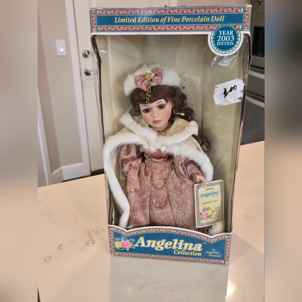 Angelina Collection Limited Edition 2003 Fine Porcelain Doll New In Box